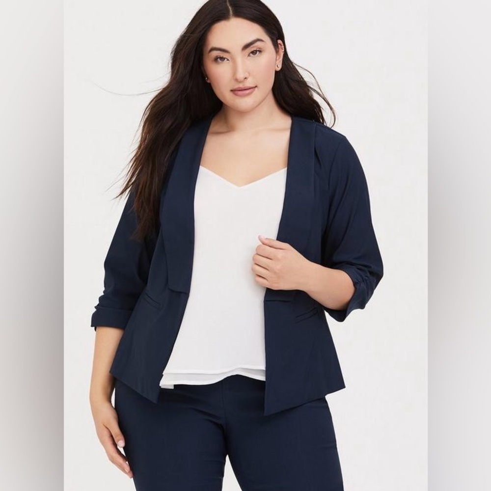 Torrid Navy Blue Ruched Sleeve Blazer - New - Size 30 (6)